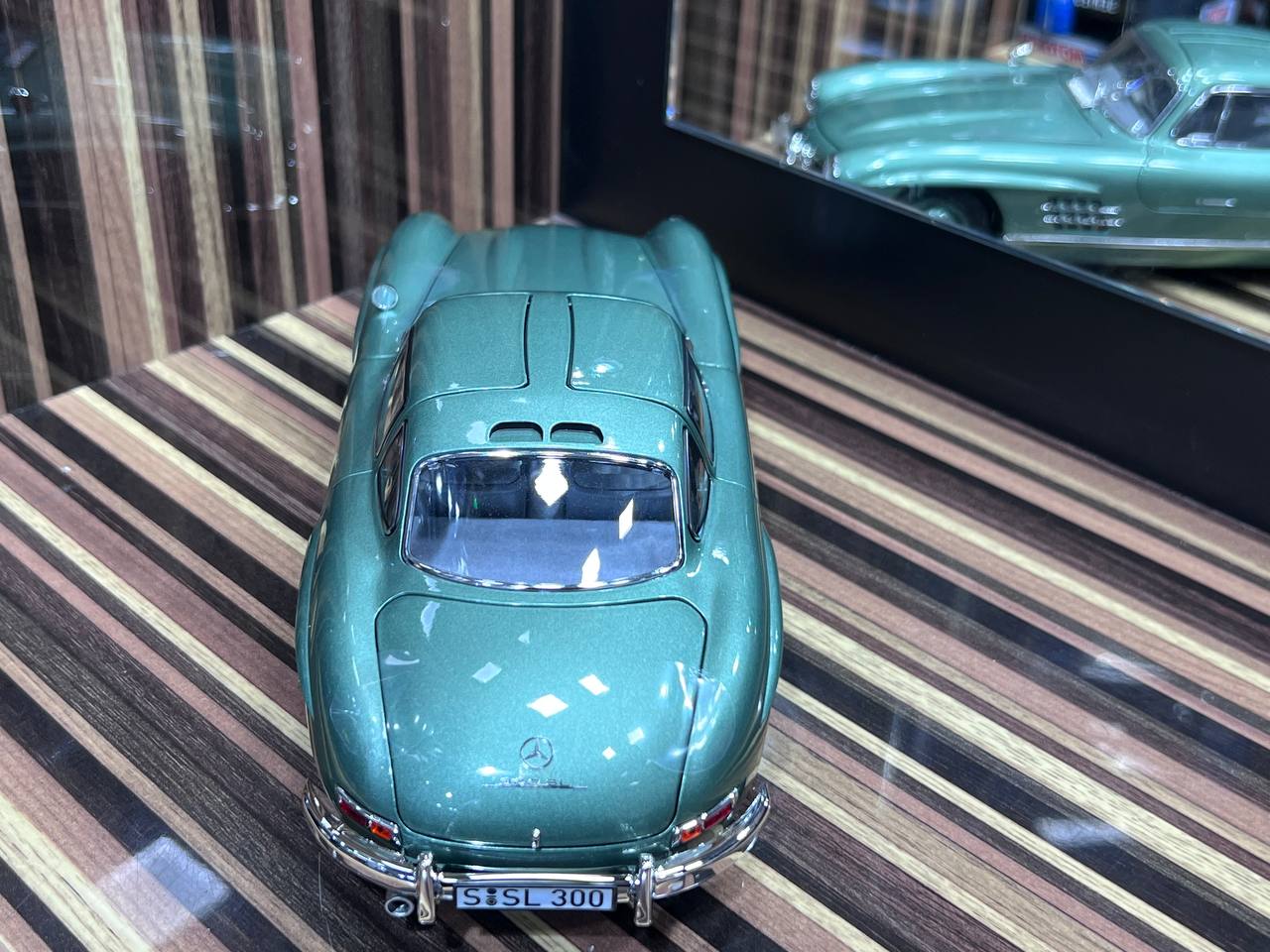 1/18 Diecast Mercedes-Benz 300SL Green Norev Scale Model Car