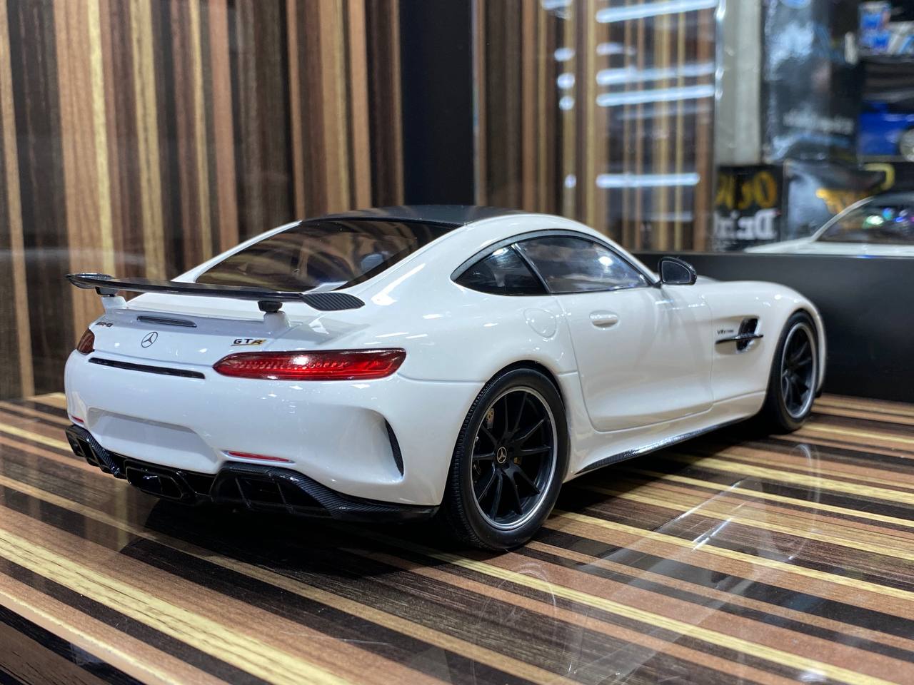 1/18 Resin Mercedes-Benz AMG GTR White by Minichamps