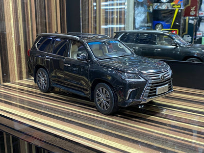 1/18 Diecast Lexus LX570 Kyosho Scale Model Car