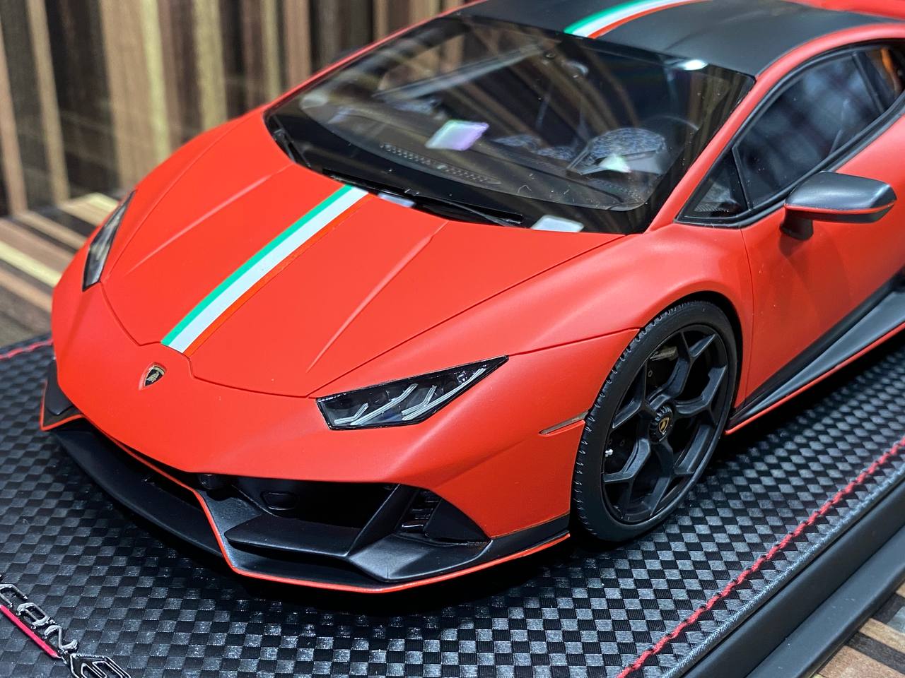 1/18 Resin Lamborghini Huracan EVO Orange Model car by MR