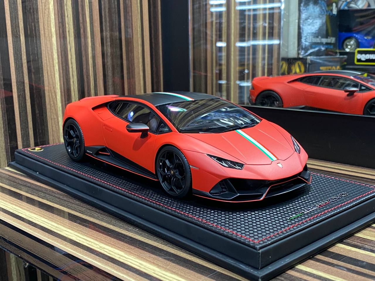 1/18 Resin Lamborghini Huracan EVO Orange Model car by MR