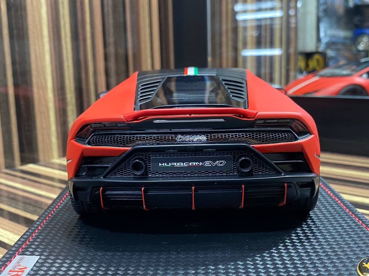 1/18 Resin Lamborghini Huracan EVO Orange Model car by MR