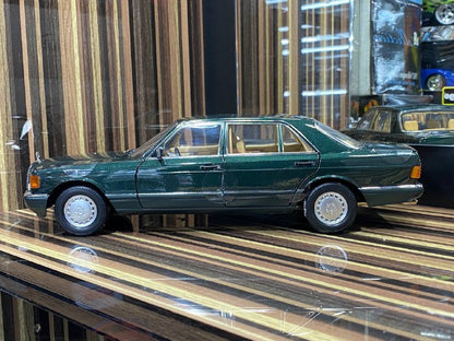 1/18 Diecast Mercedes-Benz 560 SEL Green Norev Scale Model Car