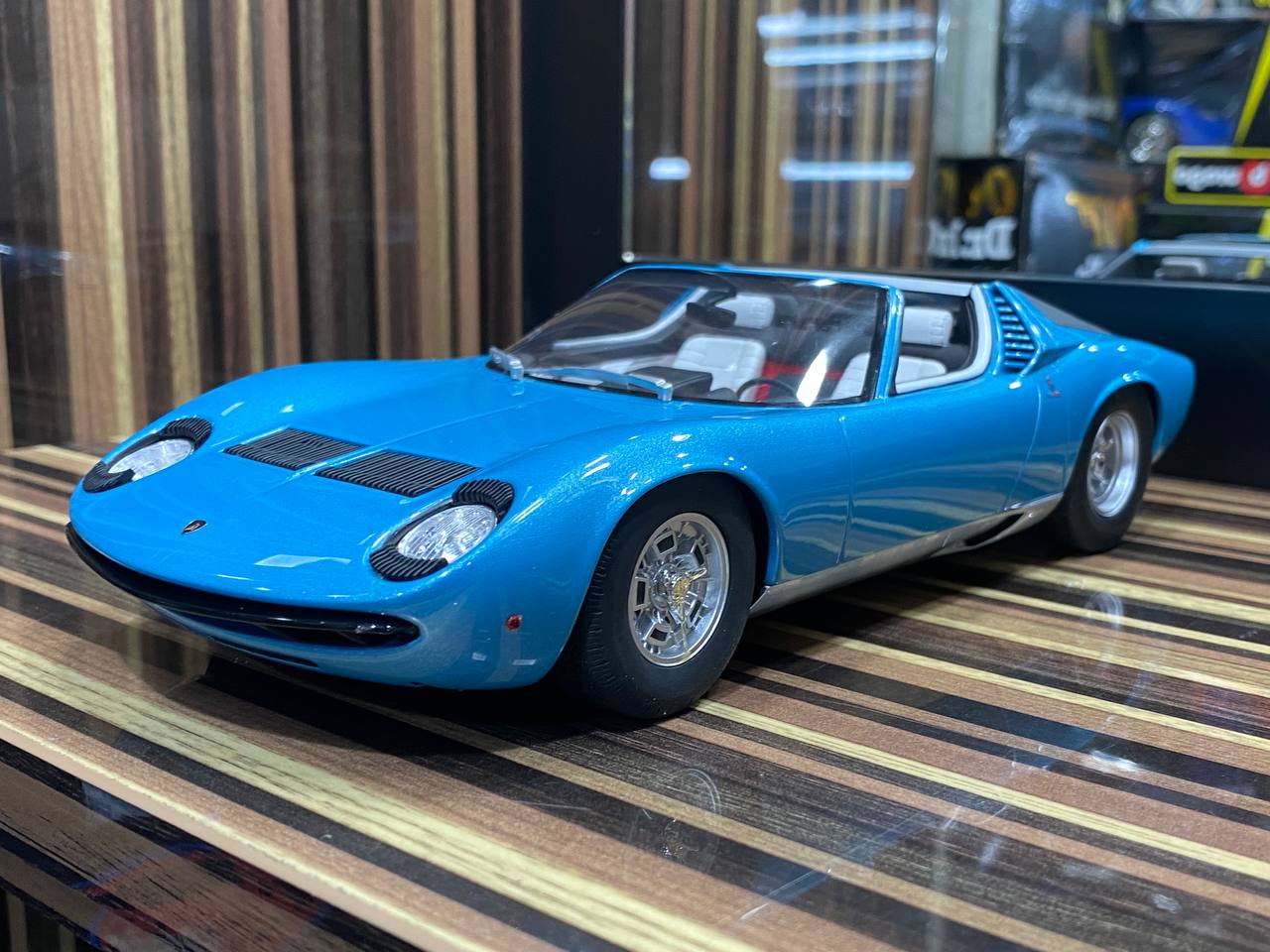 Lamborghini miura diecast online