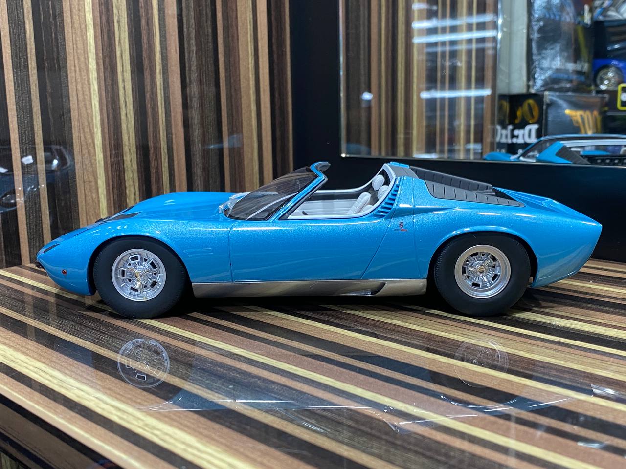 1/18 Diecast Lamborghini Miura Roadster Blue GT Spirit Scale Model Car