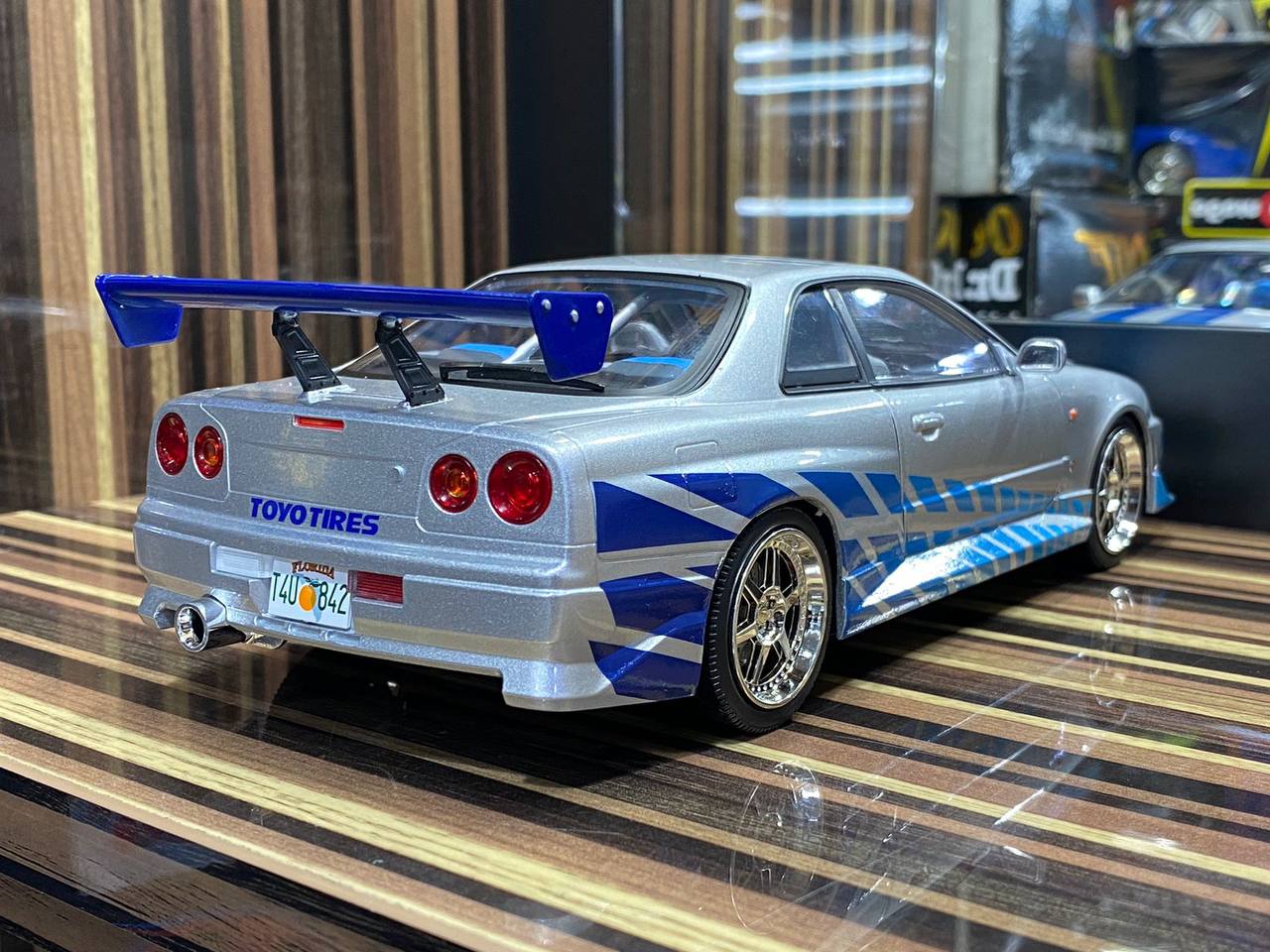 Nissan Skyline GT-R R34 Green Light – dturman.com