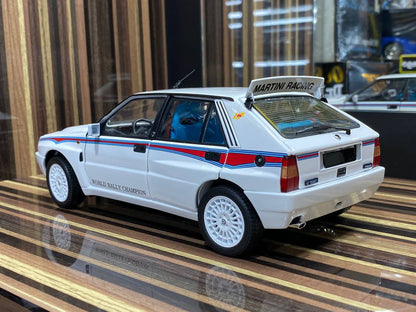 1/18 Diecast Lancia Delta HF Integrale Kyosho Scale Model Car