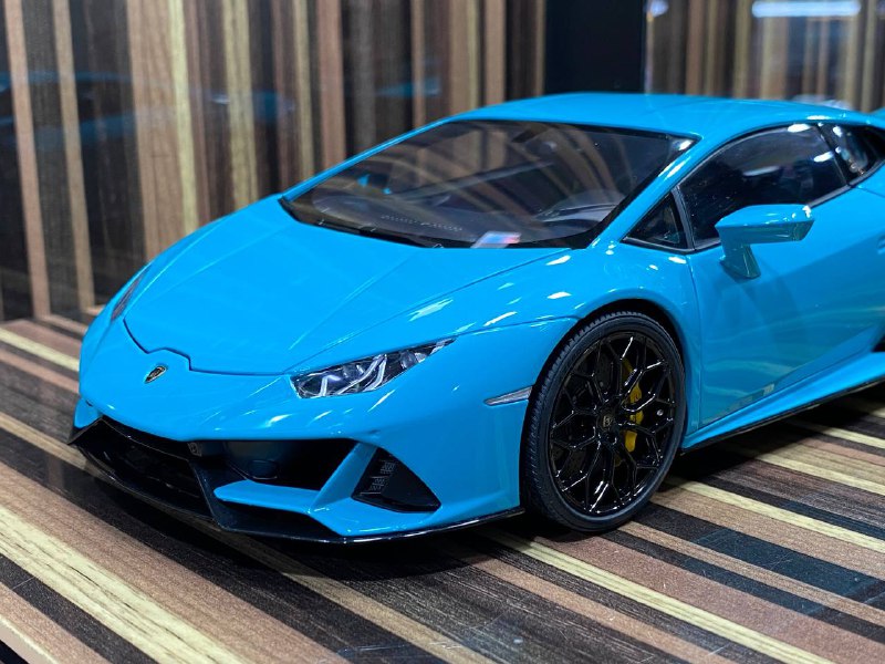 1/18 Diecast Lamborghini Huracan EVO Blue AutoArt Scale Model Car