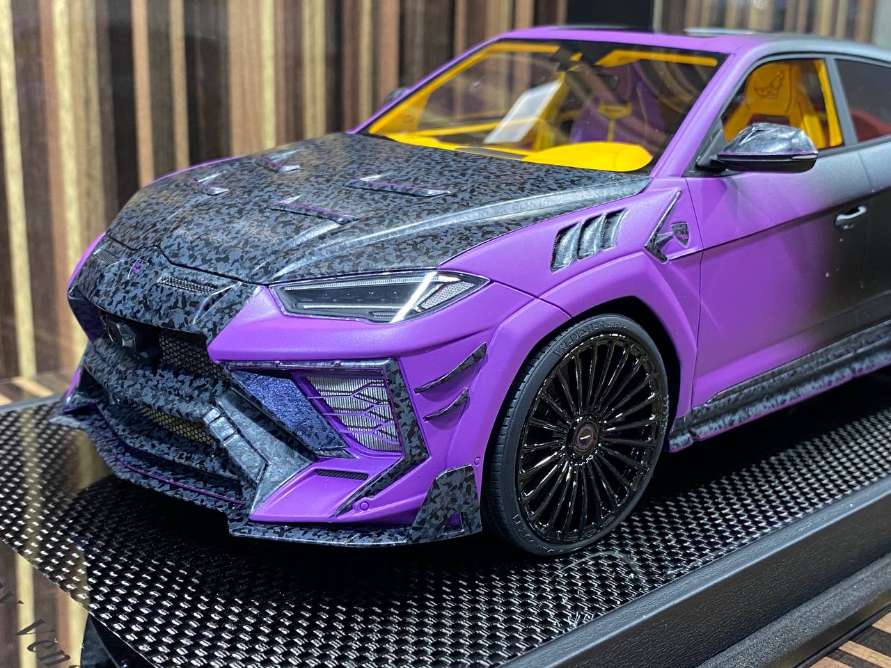 1/18 Resin Lamborghini MANSORY Urus Venatus Black & Purple by Timothy&Pierre