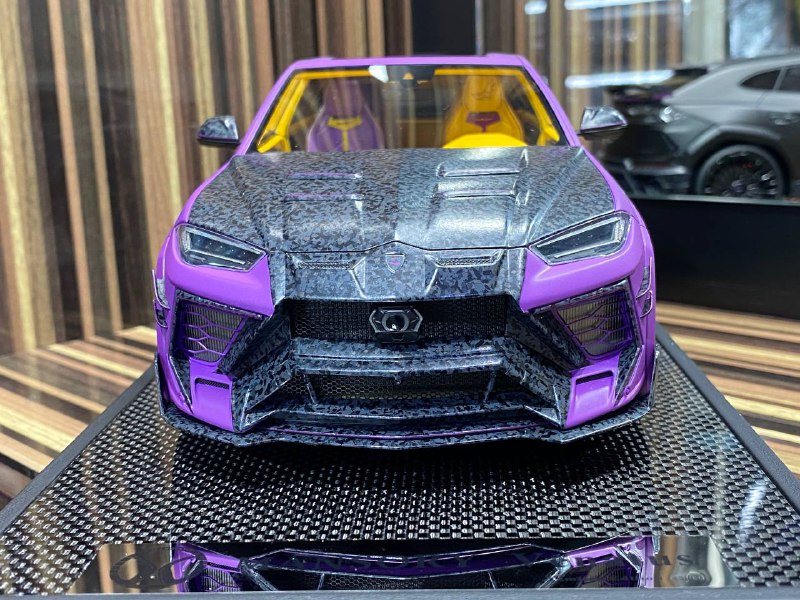 1/18 Resin Lamborghini MANSORY Urus Venatus Black & Purple by Timothy&Pierre