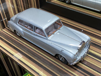 Rolls-Royce Phantom V 1964 Paragon Models