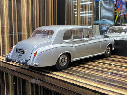 Rolls-Royce Phantom V 1964 Paragon Models