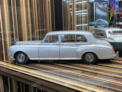 Rolls-Royce Phantom V 1964 Paragon Models