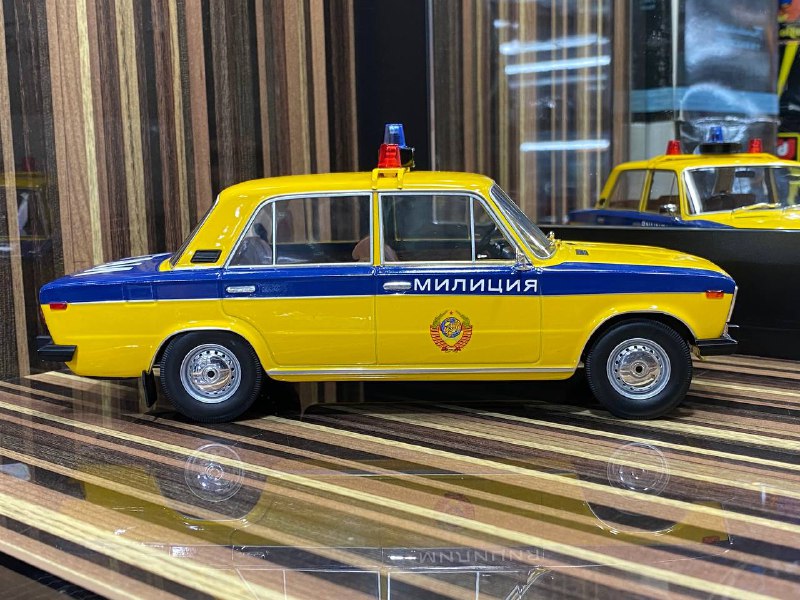 1/18 Resin Lada 1600 USSR Police Yellow by Triplenine