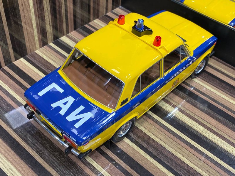 1/18 Resin Lada 1600 USSR Police Yellow by Triplenine