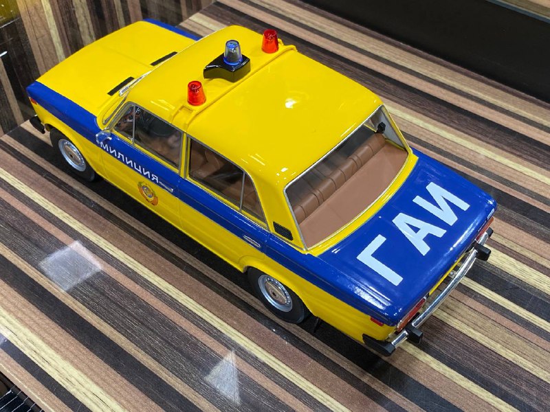 1/18 Resin Lada 1600 USSR Police Yellow by Triplenine