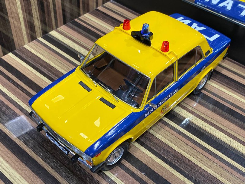 1/18 Resin Lada 1600 USSR Police Yellow by Triplenine