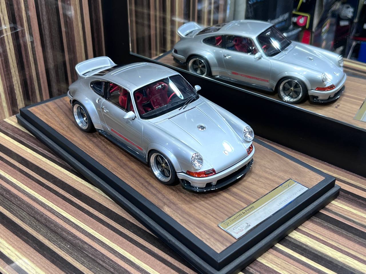 Porsche Singer 911 Timothy&Pierre