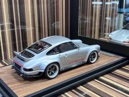 Porsche Singer 911 Timothy&Pierre