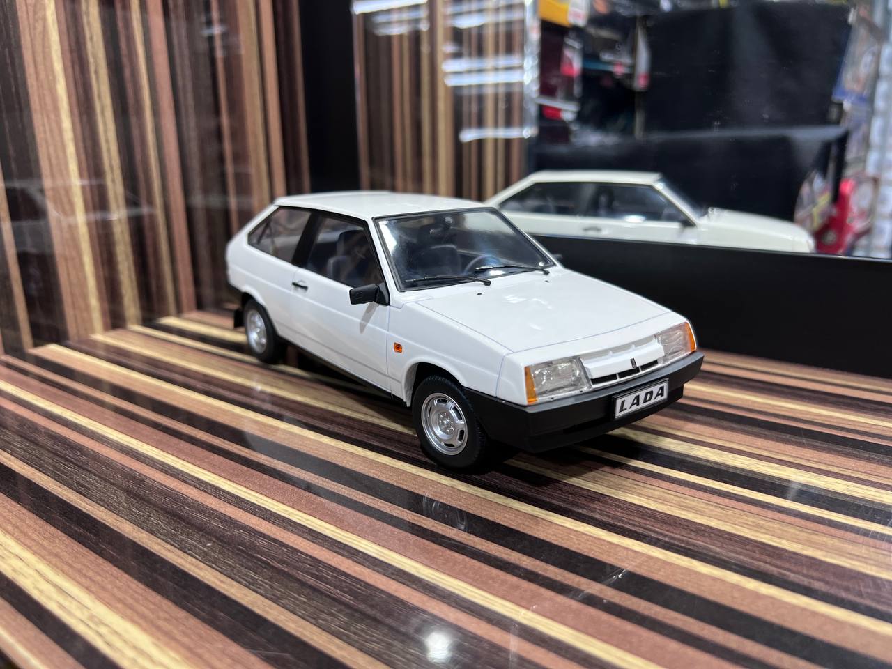 1/18 Resin Lada Samara 2108 White by PSM