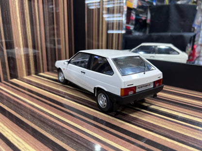 1/18 Resin Lada Samara 2108 White by PSM