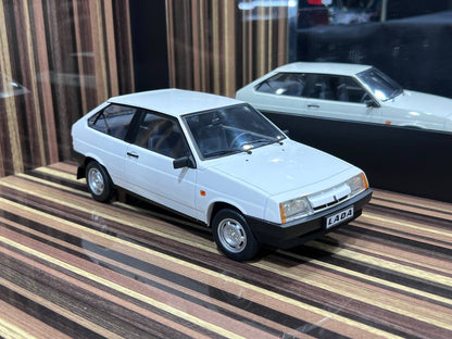 1/18 Resin Lada Samara 2108 White by PSM