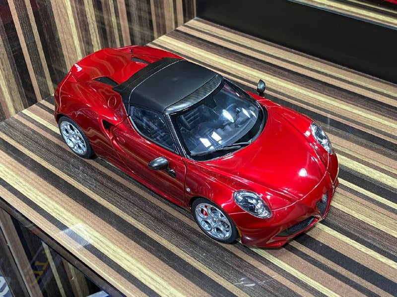 1/18 Diecast Alfa Romeo 4C Spider AutoArt Scale Model Car - Diecast model car by dturman.com - Auto art