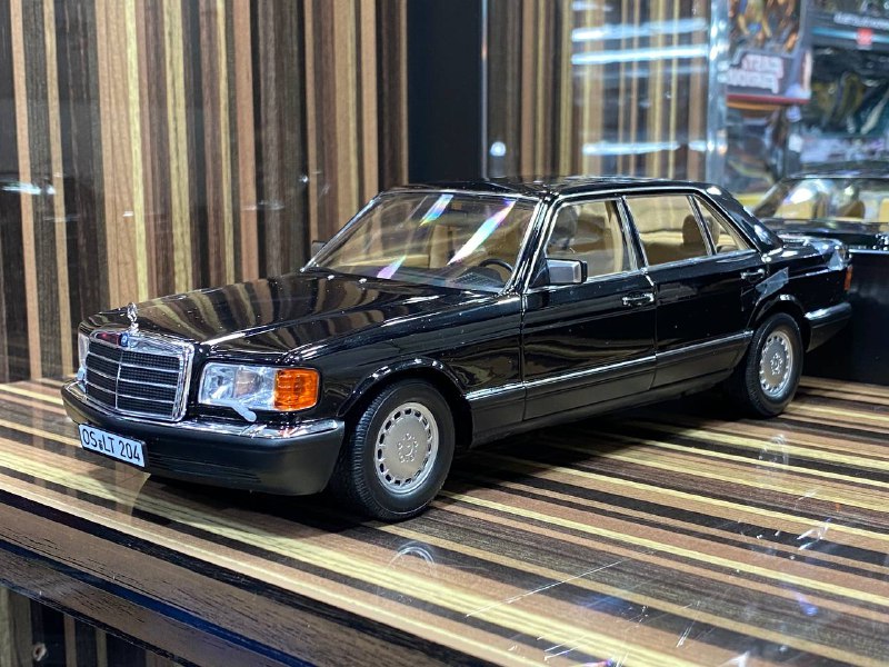 1/18 Diecast Mercedes-Benz 560 SEL 1989 Black Norev Scale Model Car