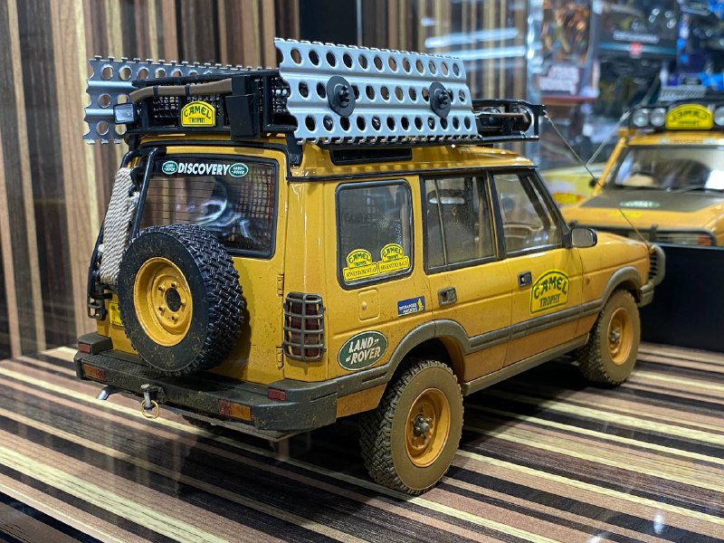 1/18 Diecast Land Rover Discovery Series 1 