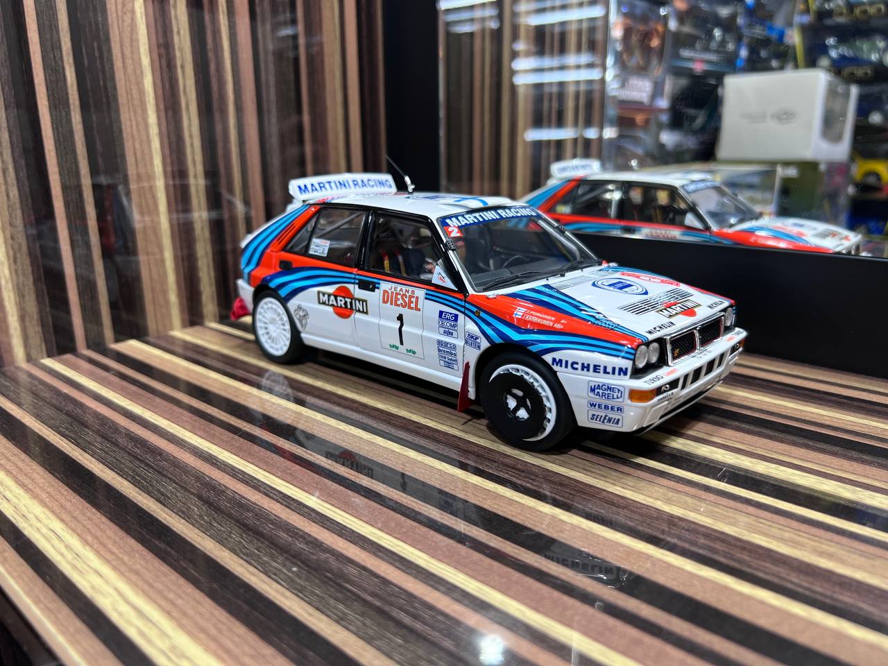 1/18 Diecast Lancia Delta HF Integrale 1992 Sanremo #1 Kyosho Scale Model Car