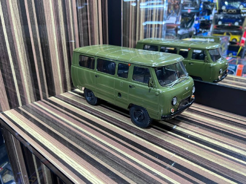 1/18 UAZ 452B Resin Green Model car by SSM – dturman.com