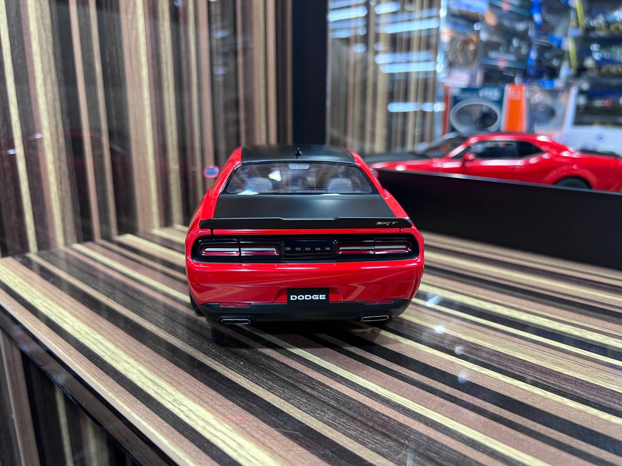 1/18 Diecast Dodge Challenger SRT Demon Red AutoArt Scale Model Car