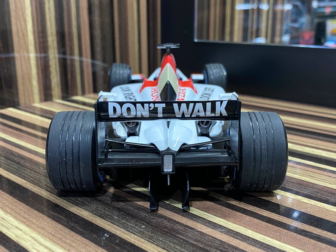 1/18 Diecast Honda 3000 B.A.R. Formula 1 Whtie by Minichamps