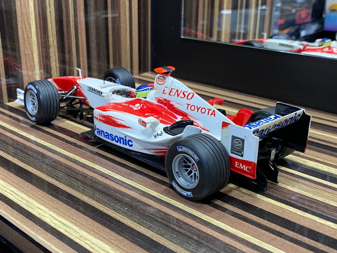 Panasonic Toyota Racing TF104 C. Da Matta Formula 1 Minichamps 