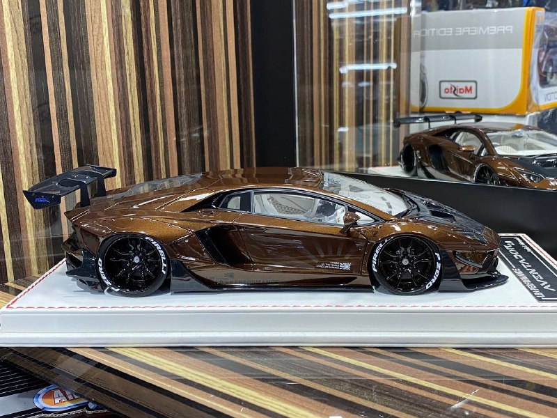 1/18 Resin Lamborghini Aventador LB Performance Brown Model Car by Davis & Giovanni