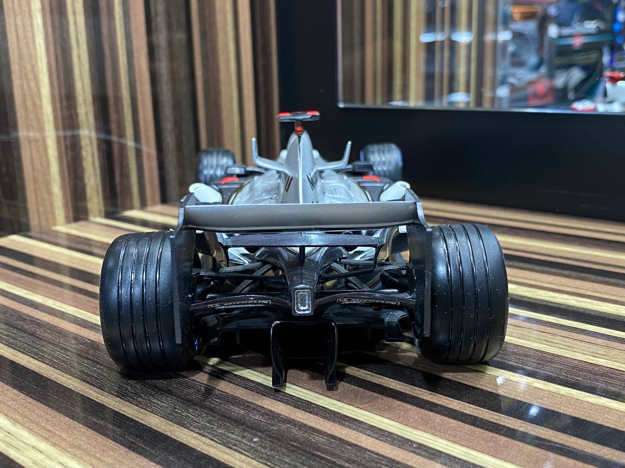 McLaren MP4-20 Kimi Raikkonen Formula 1 Hot Wheels