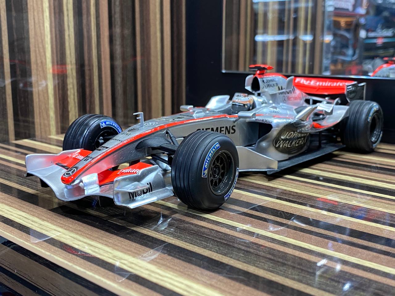 McLaren MP4-21 Kimi Raikkonen Formula 1 Hot Wheels – dturman.com