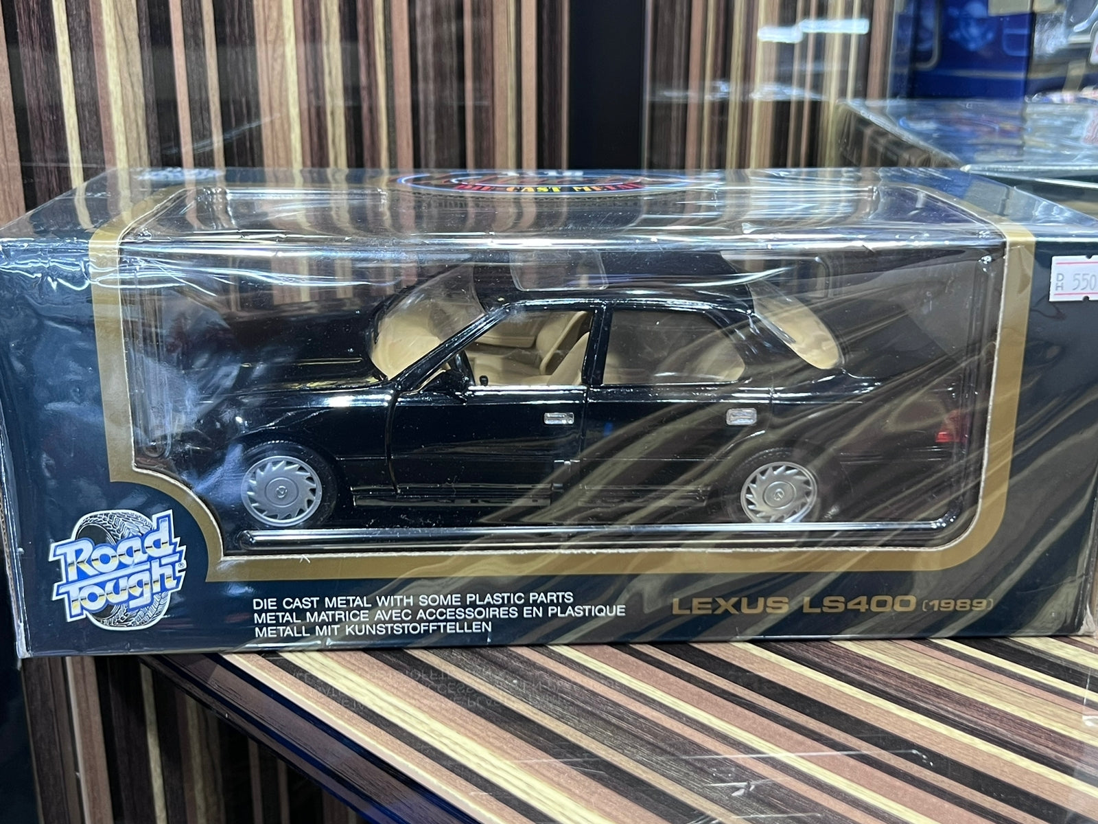 1/18 Diecast Lexus LS400 1989 Model Car by Road Tough